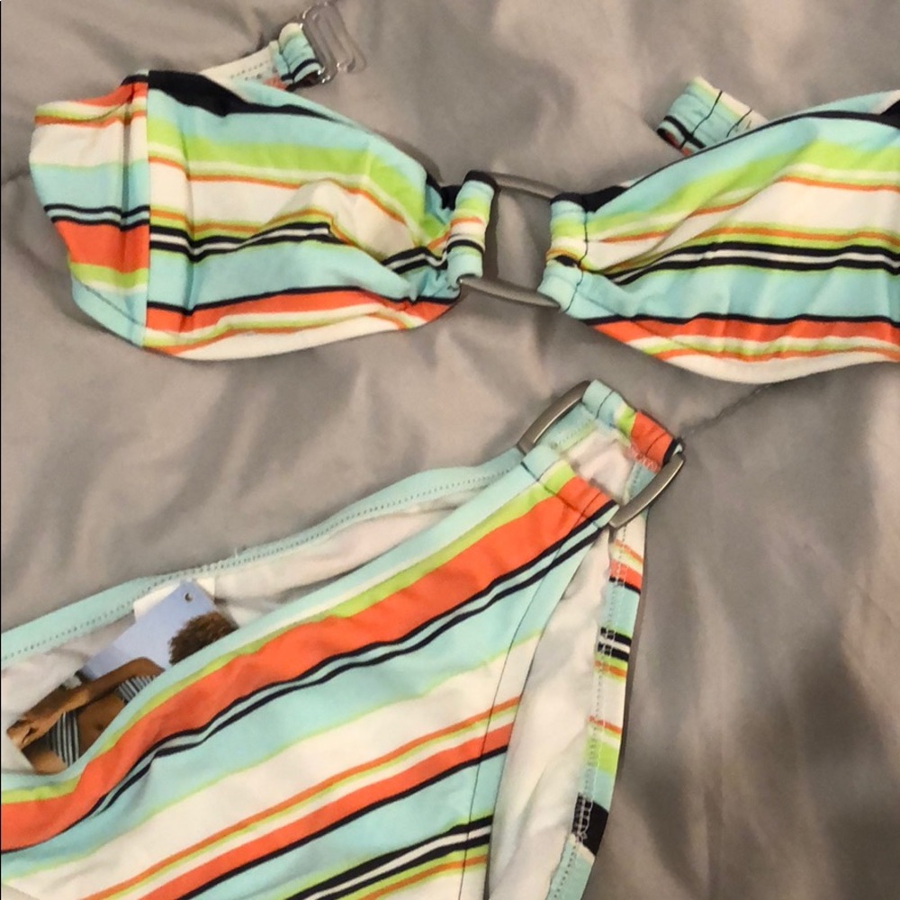 Gorgeous striped bikini 🧜🏼‍♀️👙